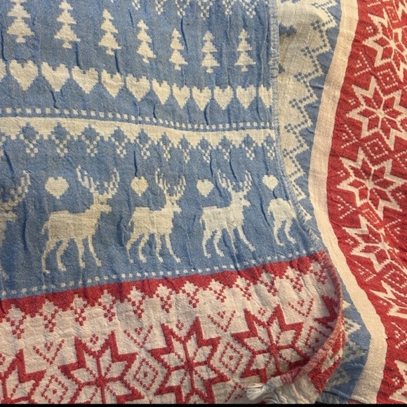 Handmade Other - Hand Made Loom Set Reindeer Snowflake Winter’s Red Green Blue Towel Set 2 PC NEW